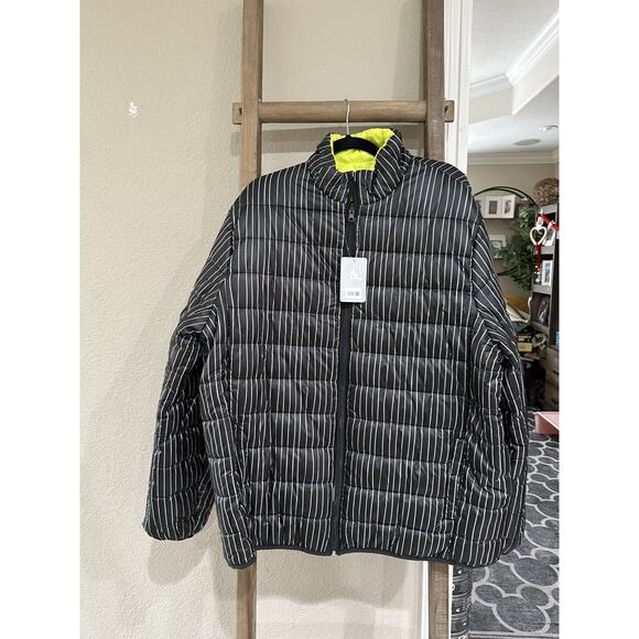 Disney’s The Nightmare Before Christmas Jack Skellington Puffy Jacket Reversible - Picture 2 of 12